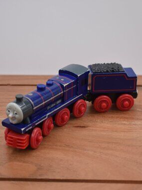 HANK 2003 - Thomas & Friends Wooden Railway Train Engine Rare Magnetic Vintage